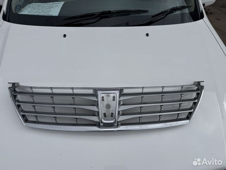 Передняя решетка