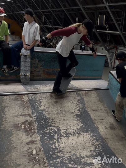 Инструктор/тренер по скейтборду, сноуборду