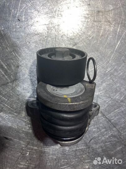 Ролик натяжителя Mercedes C-Class W205 OM651 2.2