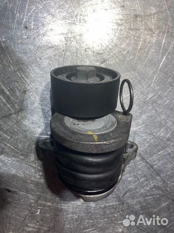 Ролик натяжителя Mercedes C-Class W205 OM651 2.2