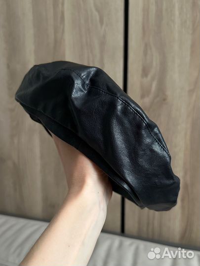 Кожаный берет