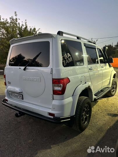 Защита заднего бампера УАЗ Патриот Труба с уголкам