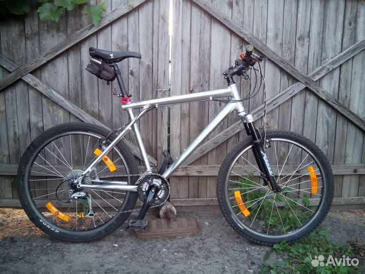 Велосипед GT Avalanche 1.0