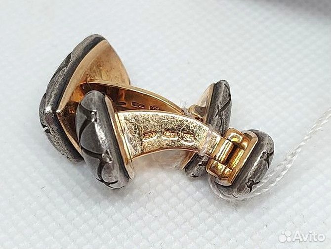Золотые запонки с бриллиантами 750 проба