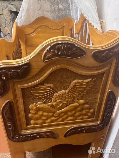 Детская кроватка