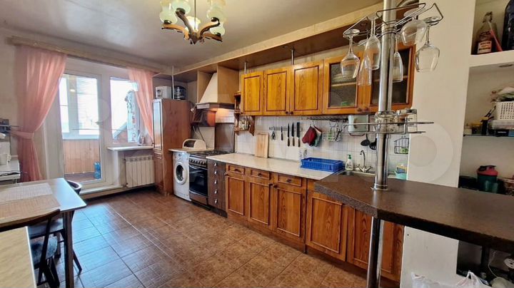 3-к. квартира, 90 м², 10/10 эт.