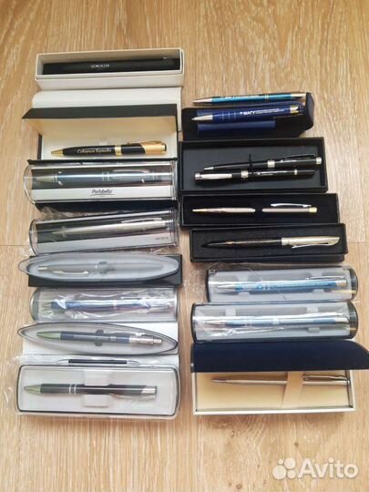 Ручки в футлярах