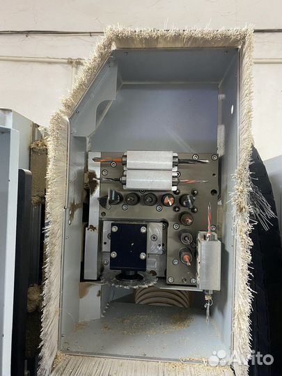 Сверлильно-присадочный центр с чпу weeke BHX 050