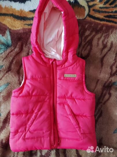 Верхняя одежда на девочку