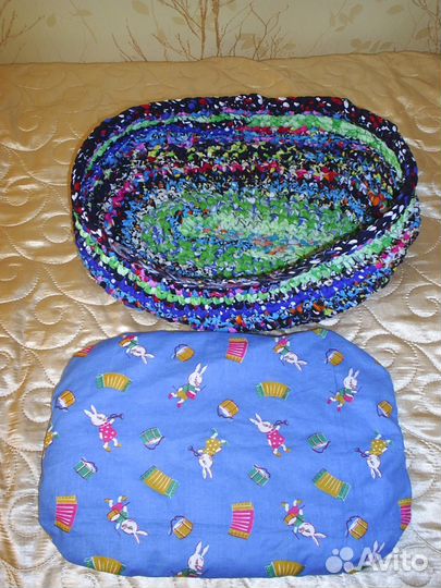 Лежанка для кошки или маленькой собачки