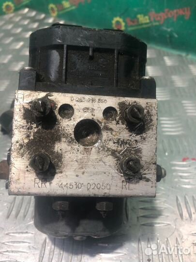 Блок ABS Toyota Corolla