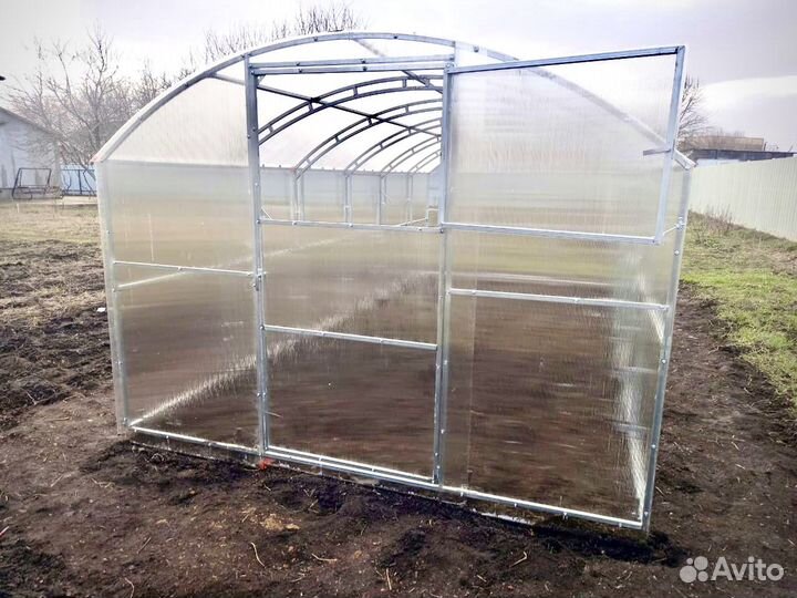Теплица арочная