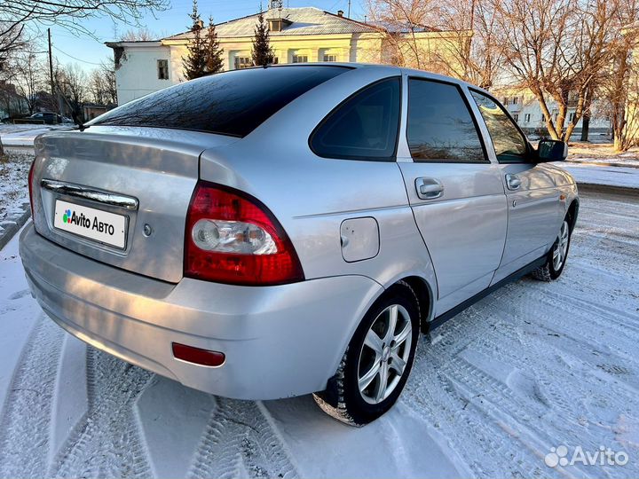 LADA Priora 1.6 МТ, 2011, 250 100 км