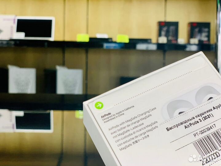 В наличии/Беспроводные наушники Apple AirPods 3