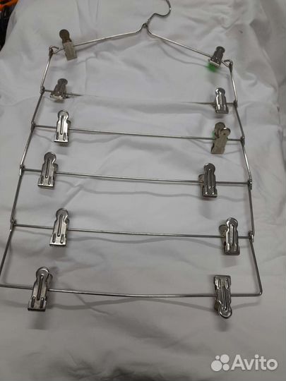 Вешалка для брюк и юбок