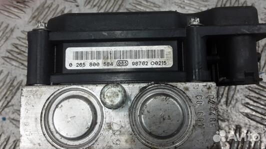 Блок ABS dacia sandero 1 (82N04KW01)