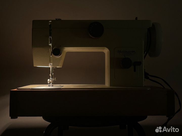 Швейная машина Чайка 134