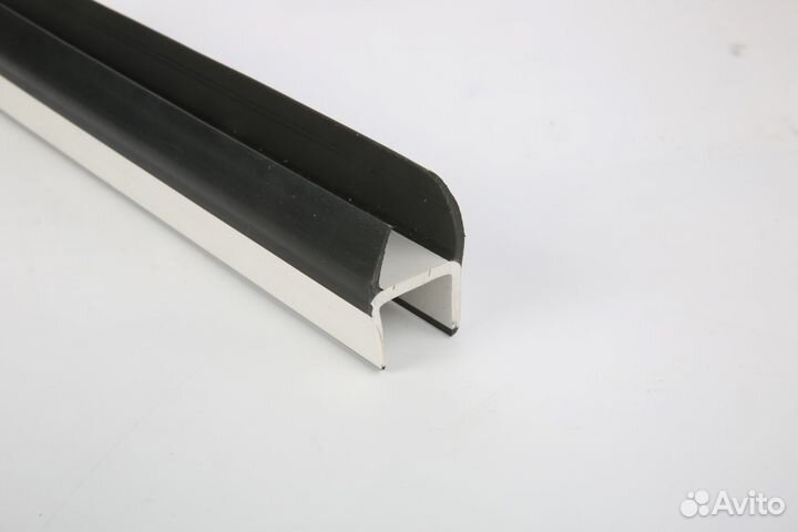 Уплотнитель фургона (18 мм)