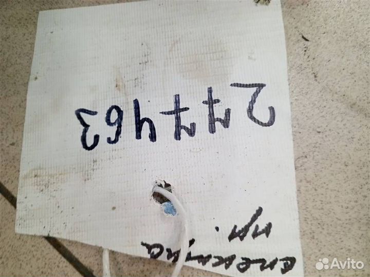 Поводок стеклоочистителя передний правый Kia Spec