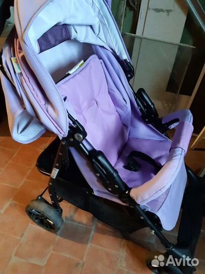 Прогулочная коляска