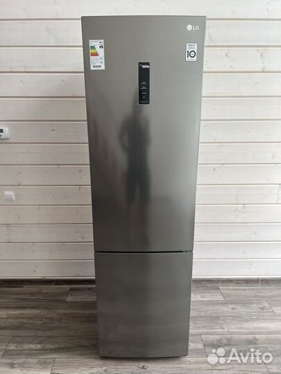 Продаю холодильник