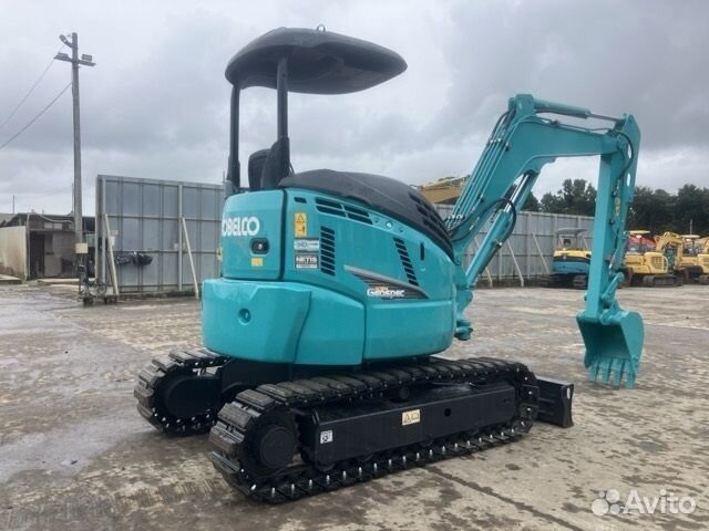 Мини-экскаватор Kobelco SK30SR-3, 2015