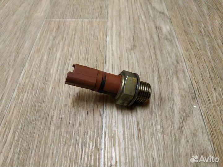 Датчик давления масла Пежо - Ситроен - Форд