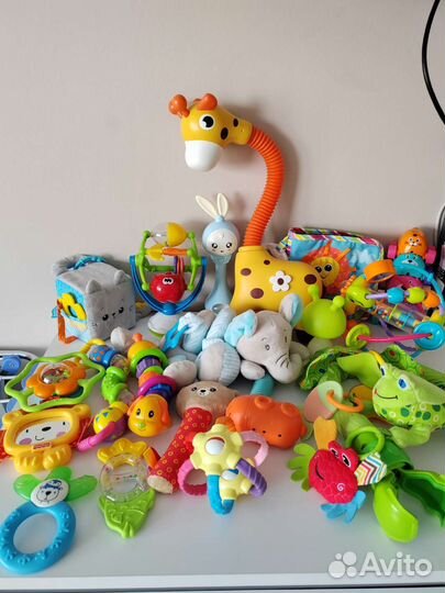 Развивающие игрушки пакетом