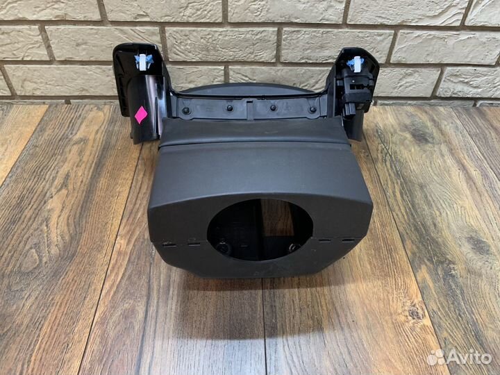 Ford Explorer с 2011 Кожух рулевой колонки