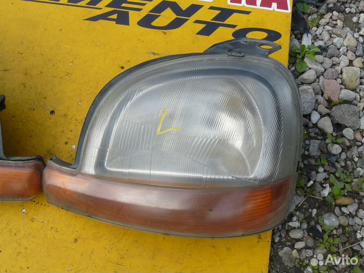 Фары для Renault Kangoo 2002г