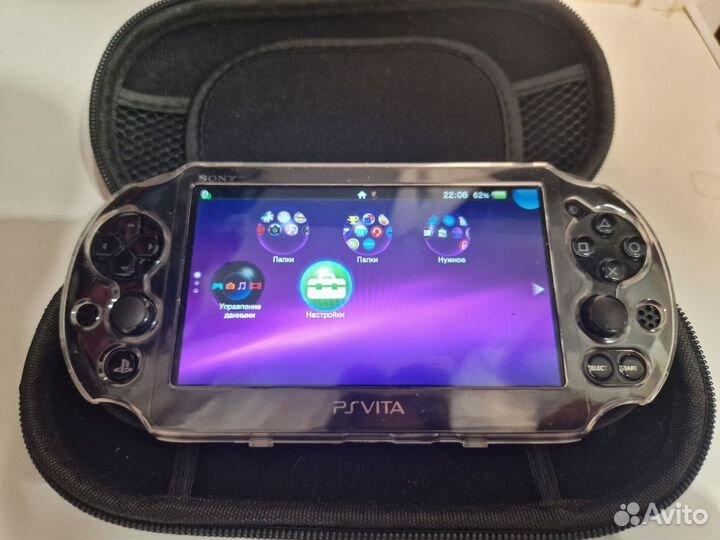 Приcтaвка PlayStation Vita