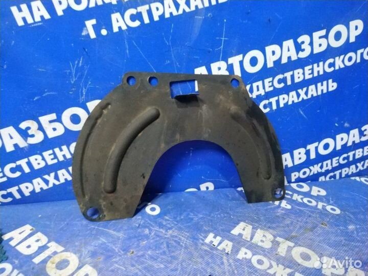 Кожух маховика Ваз Лада 2114 хэтчбек 11183 2009