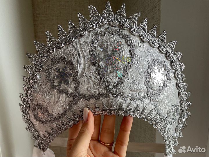 Кокошник Снегурочки/ Снежинки/ Снежной королевы