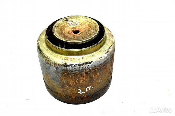 Стакан пневмобаллона ведущего моста, правый MAN TG