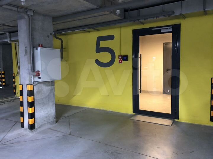 Машиноместо, 14 м²