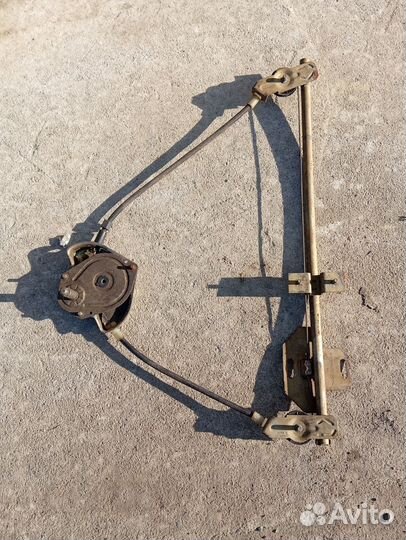 Стеклоподъёмники механические ваз 2110