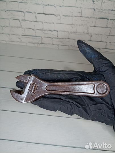 Инструменты из шоколада