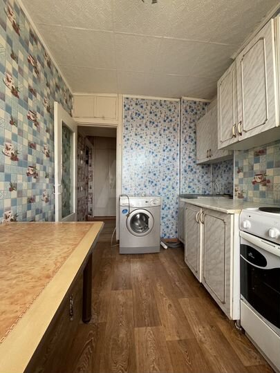 2-к. квартира, 43 м², 9/9 эт.