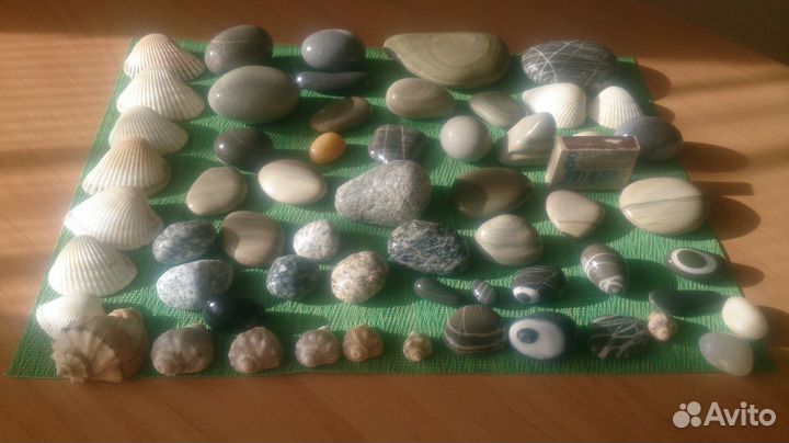 Камни и ракушки для аквариума