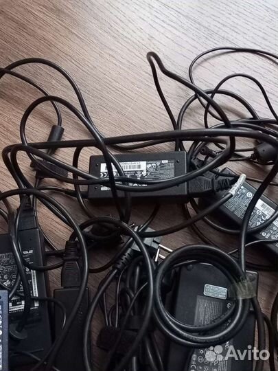 Зарядки для ноутбука Samsung,Aser,Hp,Dell,Toshiba