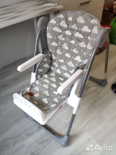 Стульчик для кормления lorelli