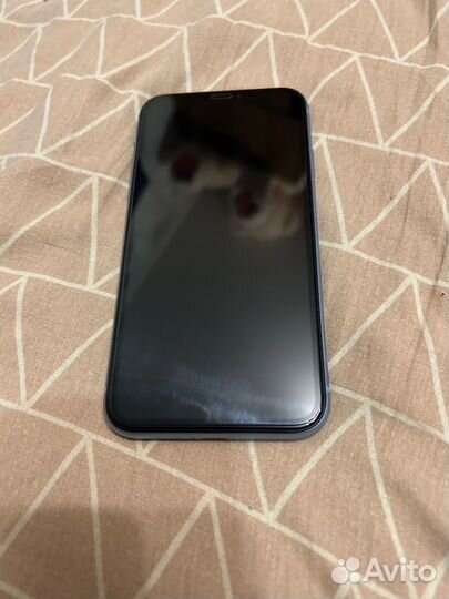 Телефон iPhone хр