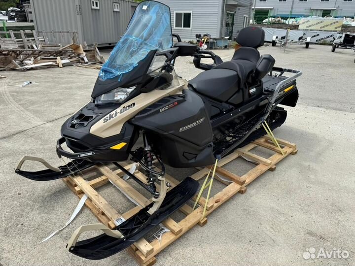 Продам снегоход Expedition LE 24” 900 ACE Turbo R