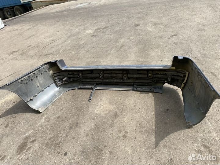 Бампер задний Volvo V70 SW R 08693370 в сборе с ус