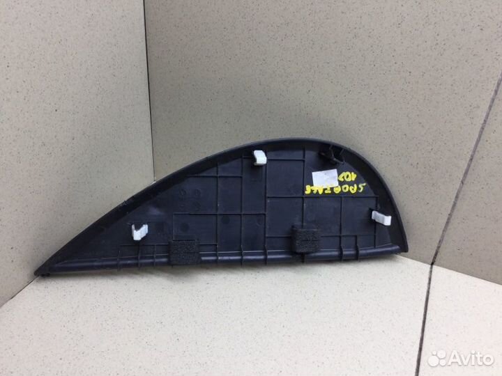 Накладка декоративная левая Kia Sportage 2010-2015