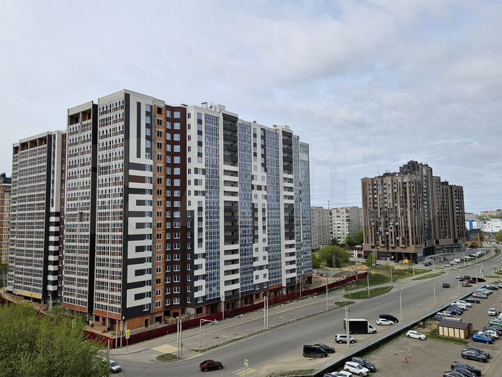 2-к. квартира, 76,2 м², 16/18 эт.