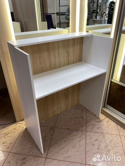 Кассовый стол / Ресепшн / Стойка Администратора