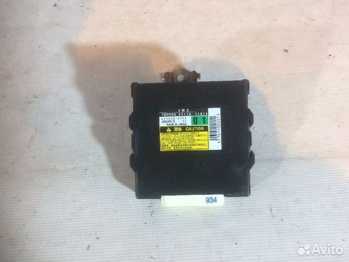 Блок управления полным приводом 89630-48010 Lexus