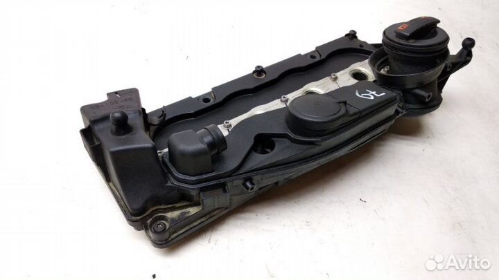 Клапанная крышка Volkswagen Jetta 6 2.0 TDI 2012