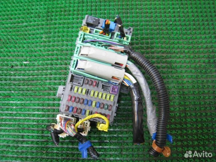 Блок предохранителей салонный Honda CR-V 3 (RE) 2